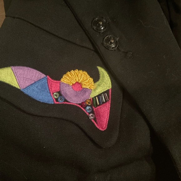 “ECAILLE” PARIS VINTAGE EMBROIDERED and BEJEWELLED BEADED BUTTON BLACK BLAZER. - Picture 12 of 16